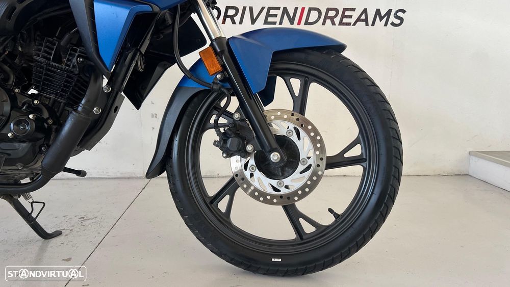 Honda CB 125F - 4