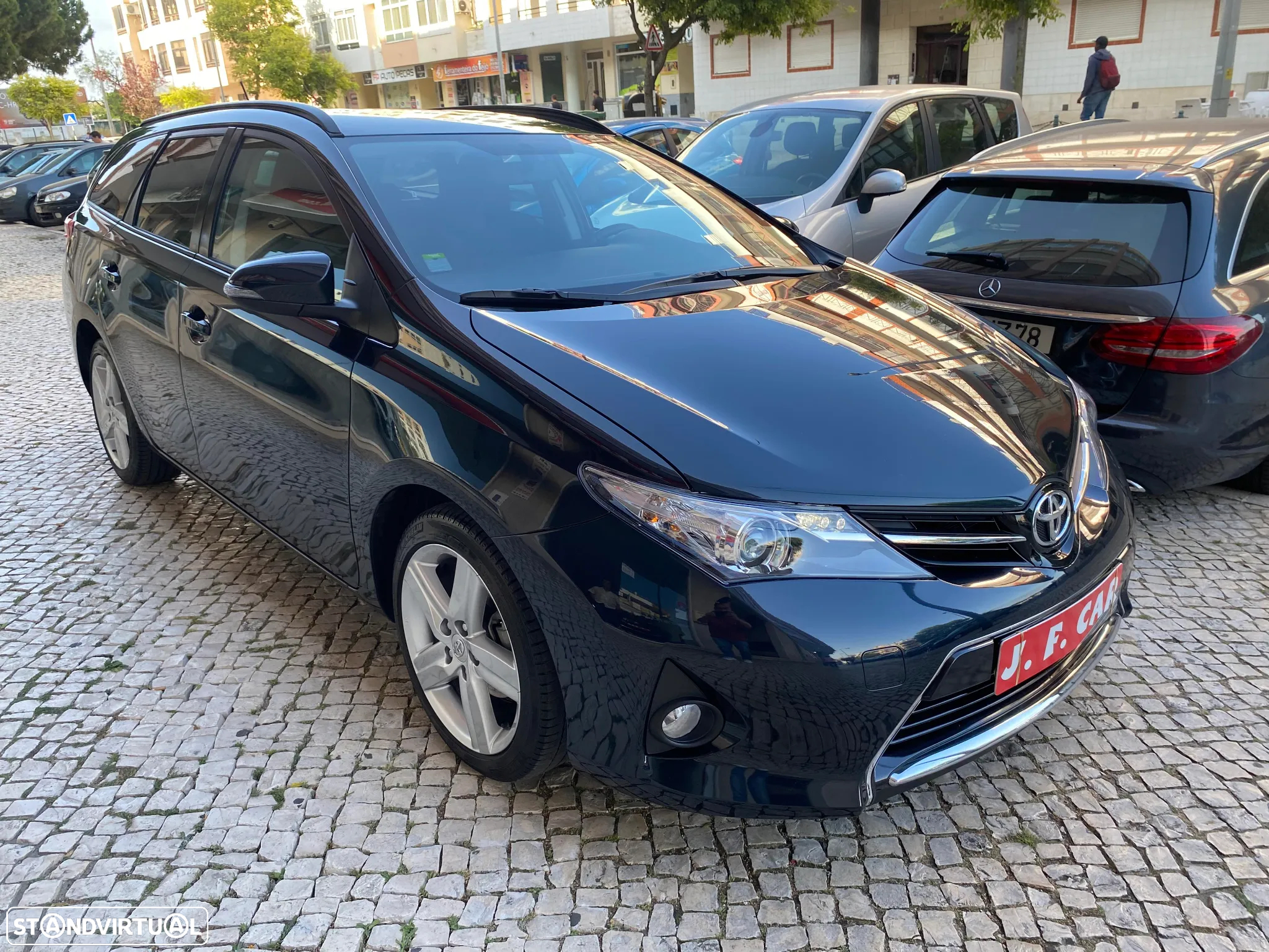 Toyota Auris Touring Sports 1.4 D-4D Com+P.Sport - 16