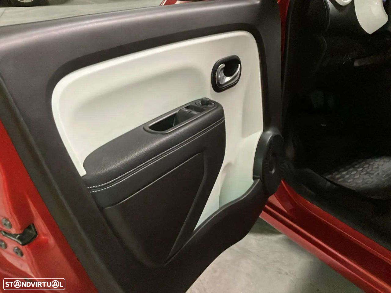 Renault Twingo Z.E. 22 Zen - 19