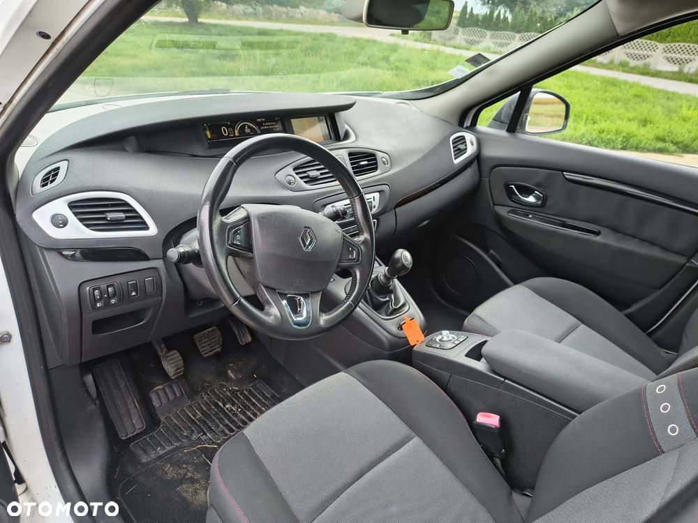 Renault Grand Scenic - 14