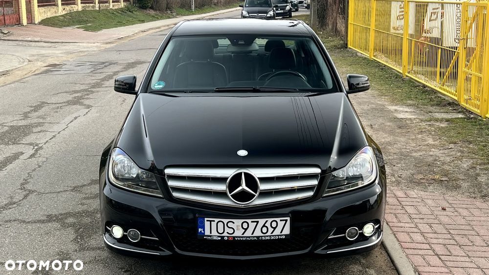 Mercedes-Benz Klasa C 180 BlueEFFICIENCY 7G-TRONIC Avantgarde - 11