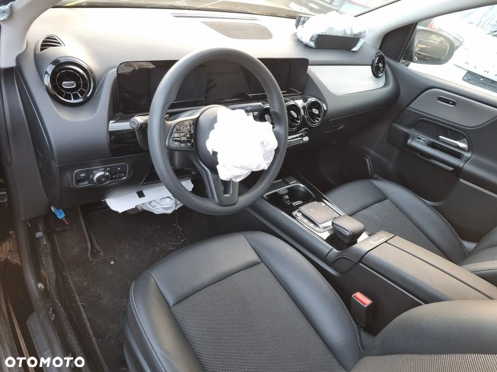 Mercedes-Benz Klasa B 250 e 8G-DCT Progressive - 6