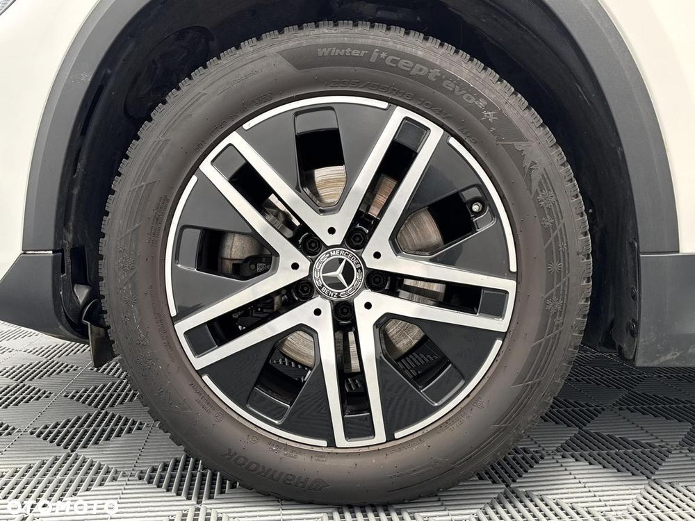 Mercedes-Benz GLA 200 Progressive - 9