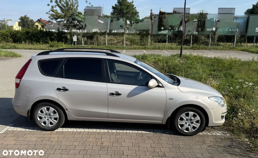 Hyundai i30 1.6 CRDi Classic + - 2
