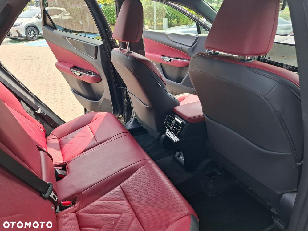 Lexus NX 350h Omotenashi AWD - 22