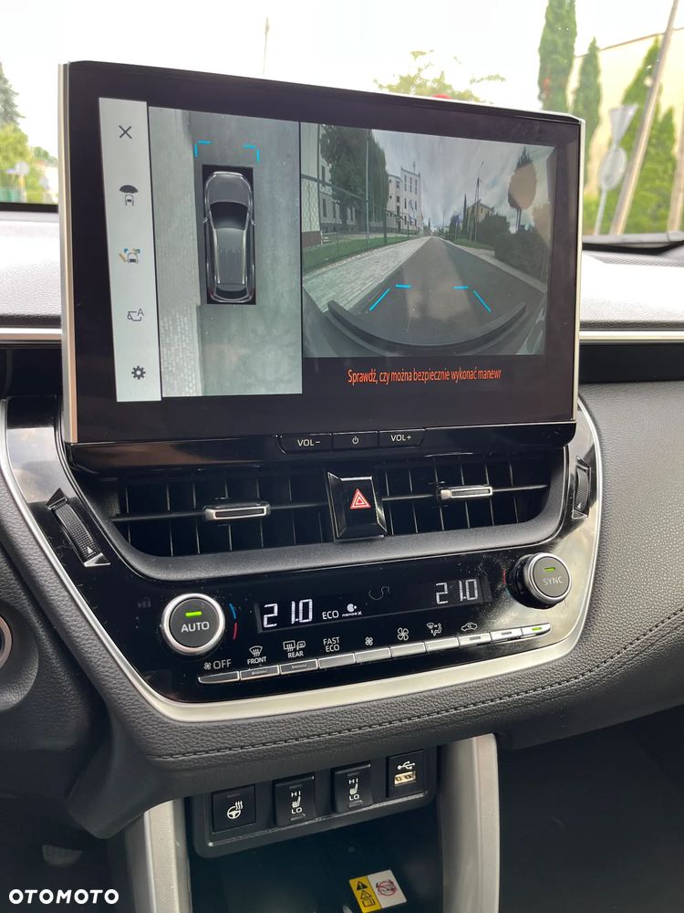 Toyota Corolla Cross 2.0 Hybrid Premiere Edition AWD - 14