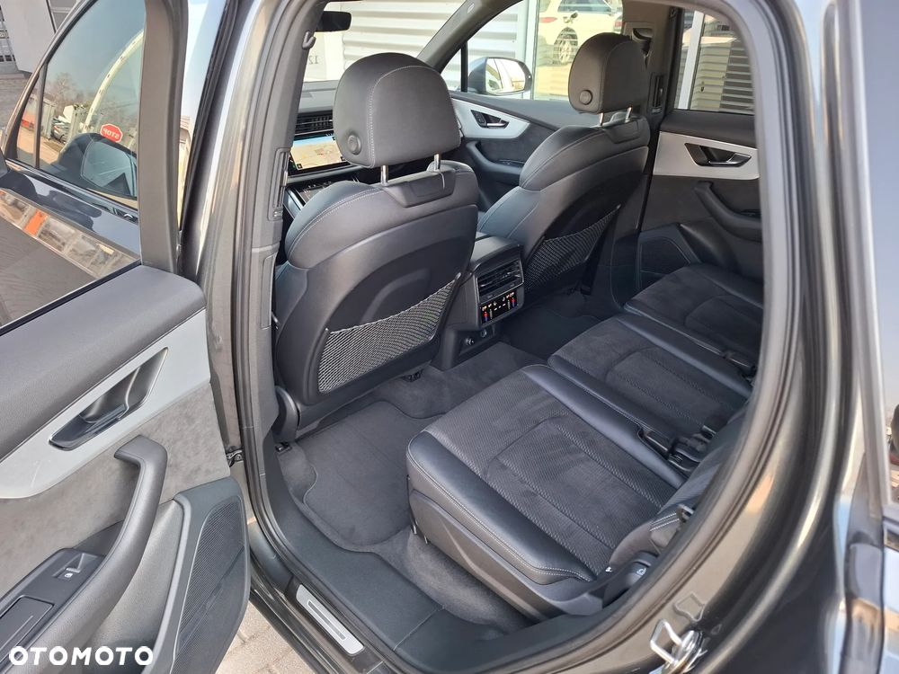 Audi Q7 50 TDI mHEV Quattro S Line Tiptr - 11