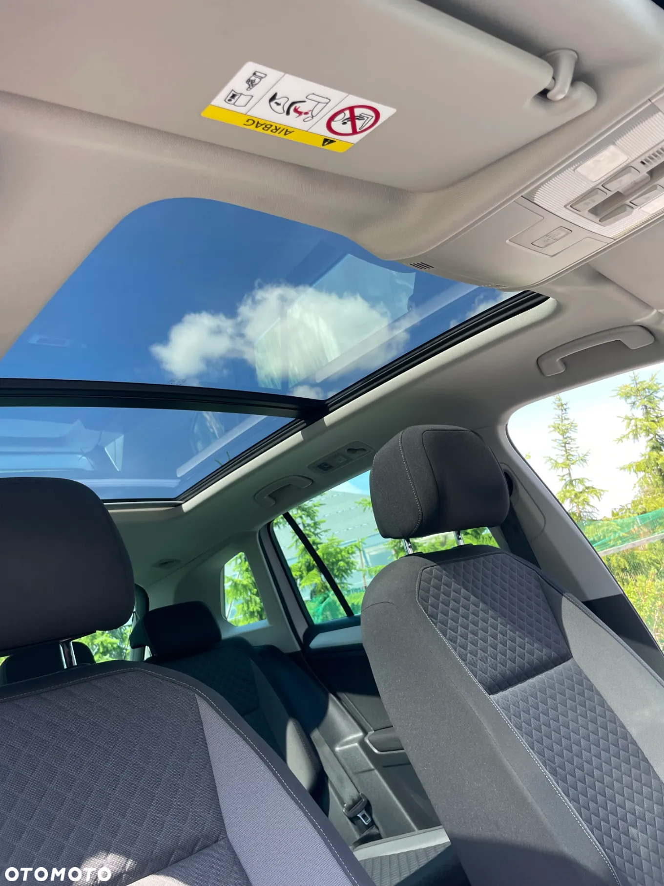 Volkswagen Tiguan - 8