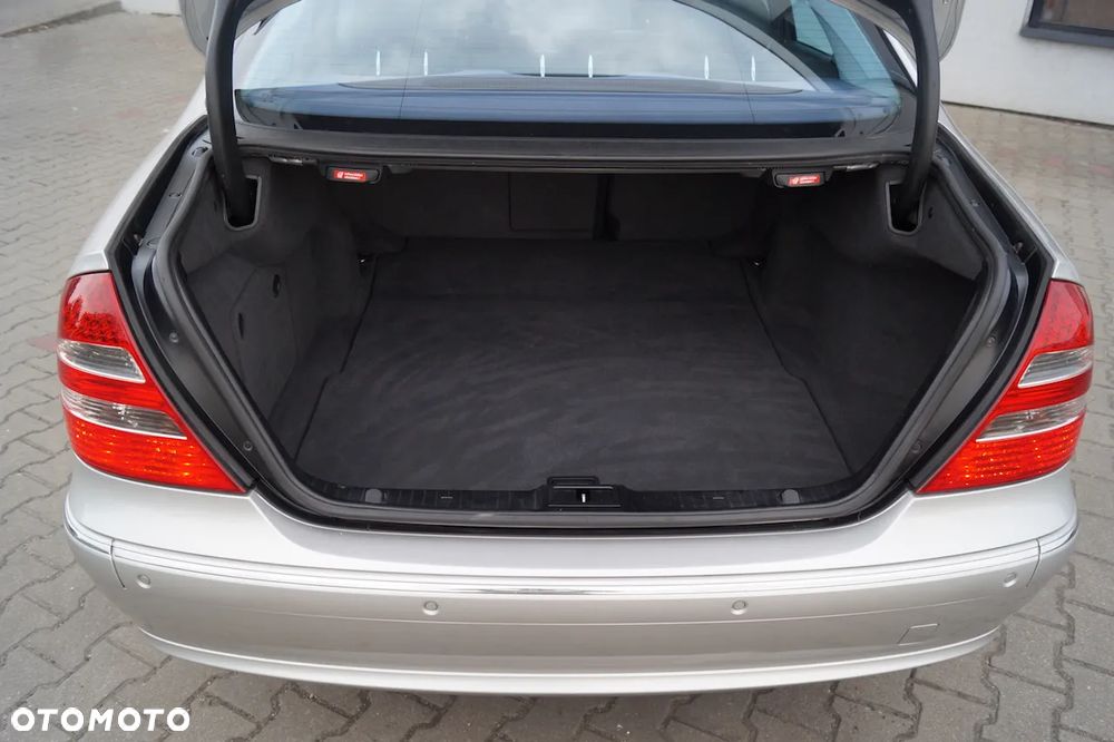 Mercedes-Benz Klasa E 200 Kompressor Automatik Avantgarde - 25