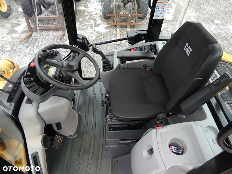 Caterpillar CAT 908M Z Niemiec / 3.372mtg po serwisie / Super Stan / - 8