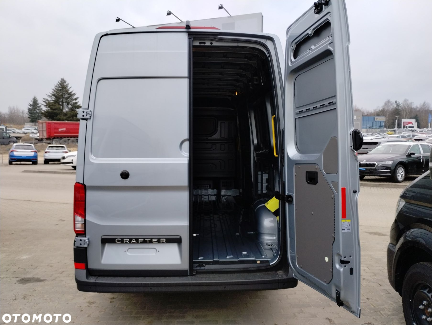 Volkswagen Crafter - 13