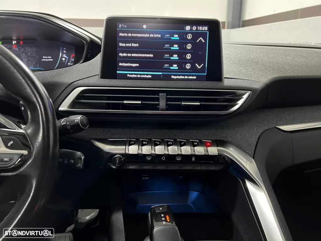 Peugeot 3008 1.6 BlueHDi Allure EAT6 J18 - 28