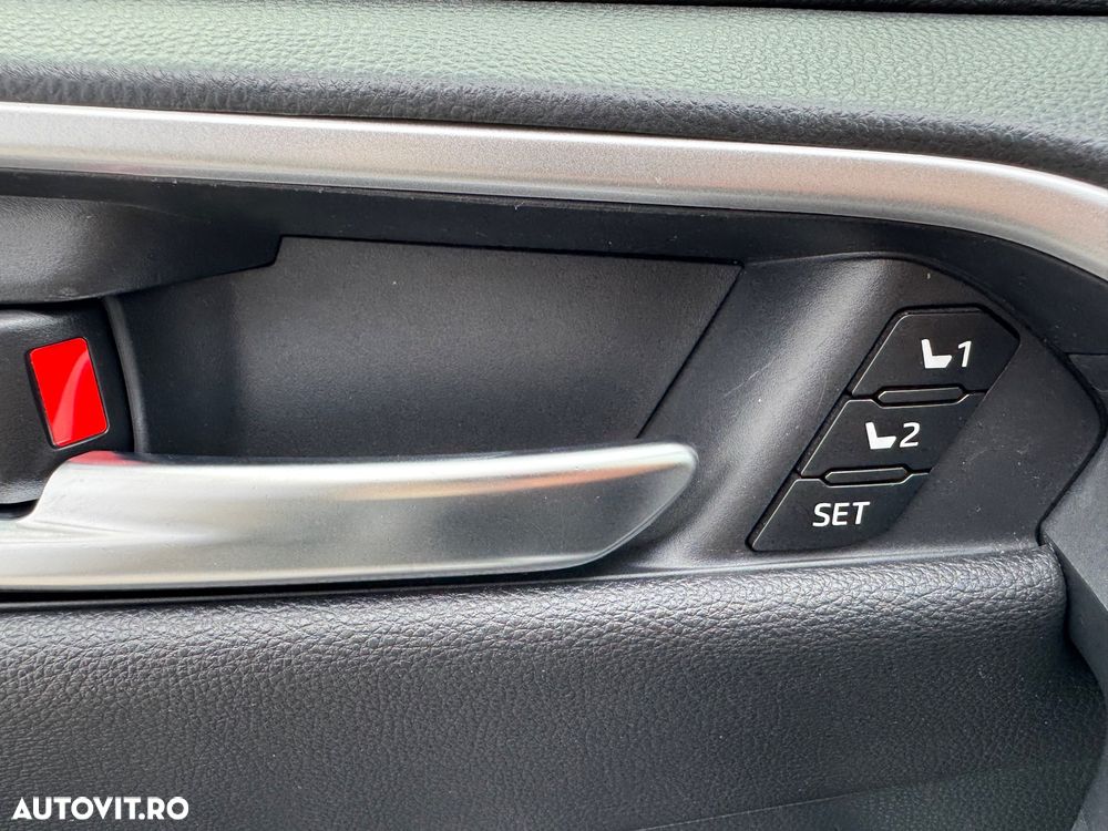 Toyota RAV4 2.5 VVT-iE 4x4 Luxury Plus - 16