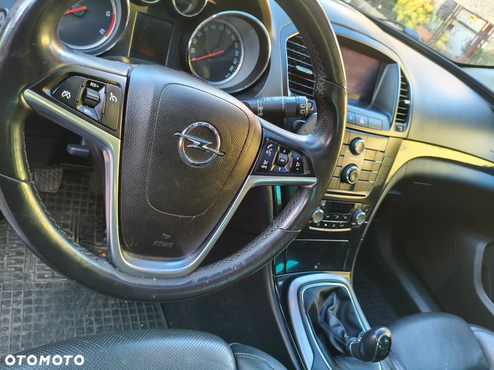 Opel Insignia 2.0 CDTI - 13