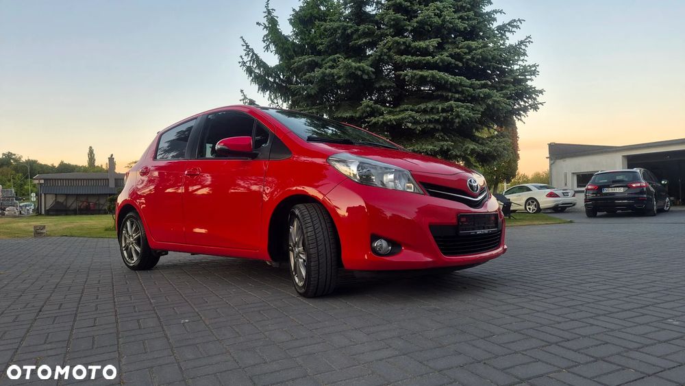 Toyota Yaris 1.33 VVT-i Club - 34