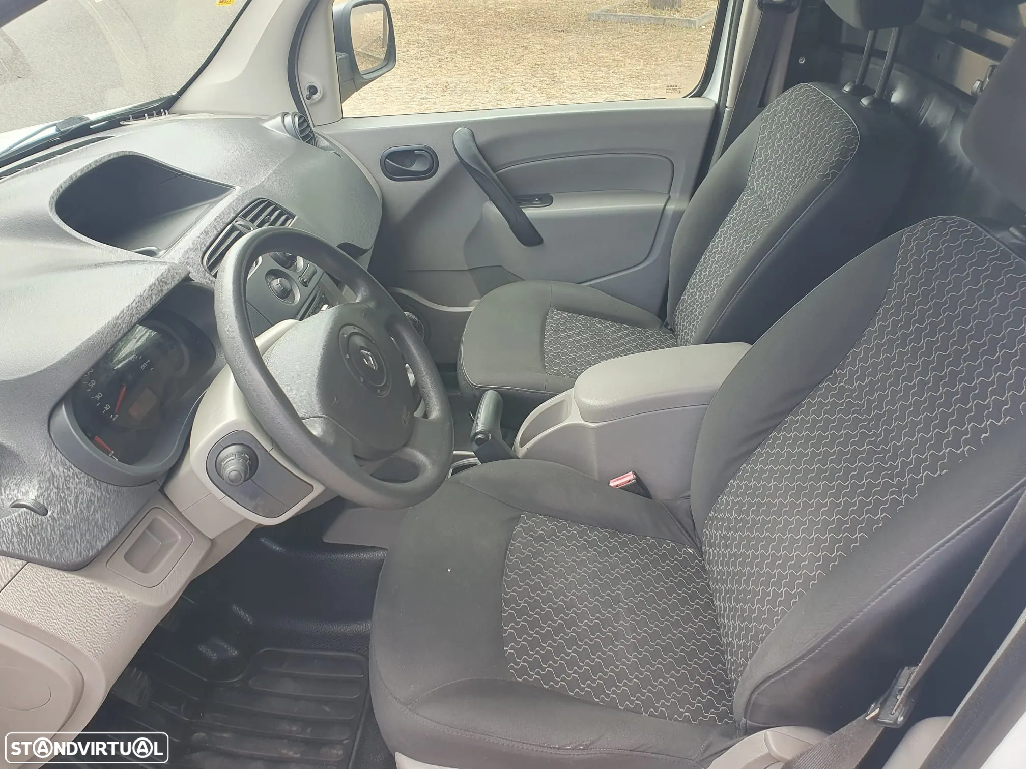 Renault Kangoo 1.5 dCi - 8
