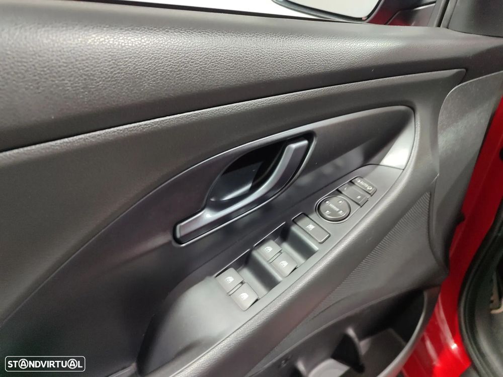 Hyundai i30 N 2.0 T-GDi Pack Performance 8DCT - 36