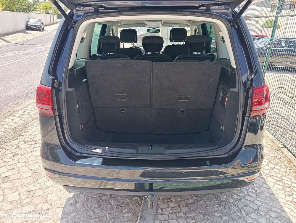 VW Sharan 2.0 TDI Blue Highline DSG - 19
