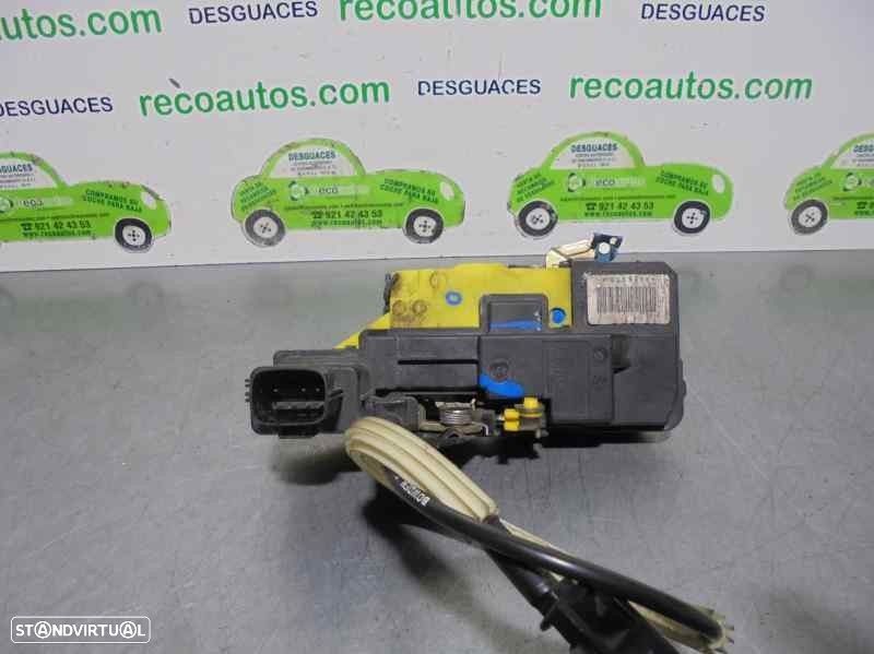 FECHADURA PORTA TRASEIRA DIREITA VOLVO V70 II 2000 -8626970 - 1