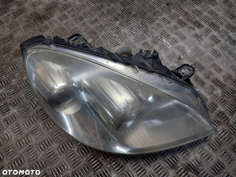 LAMPA PRAWY PRZÓD MERCEDES W245 B KLASA EU EUROPA A1698207861 - 2