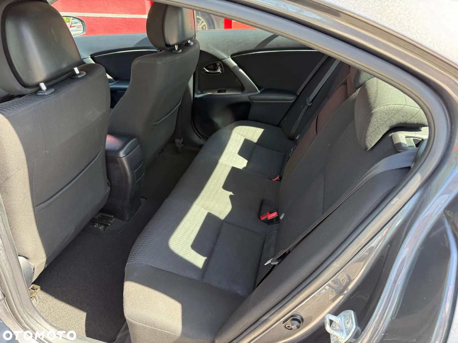 Toyota Avensis 2.0 Prestige NAVI - 10