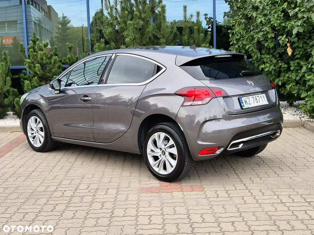 Citroën DS4 e-HDi 115 Urban Show - 3