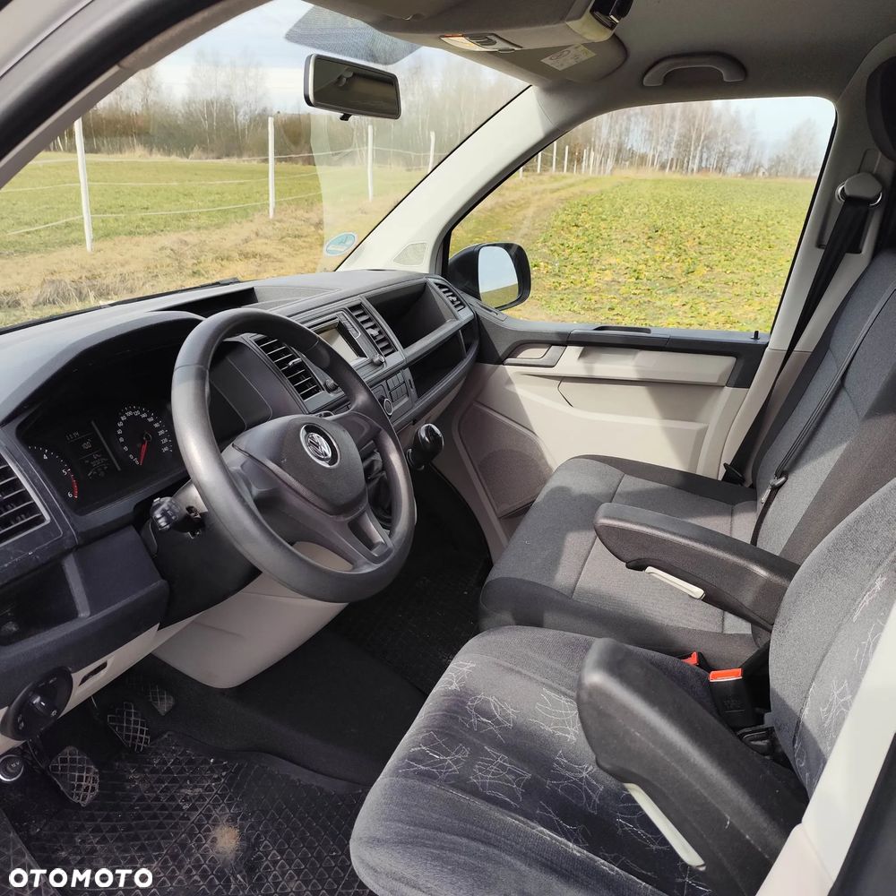 Volkswagen Transporter - 12