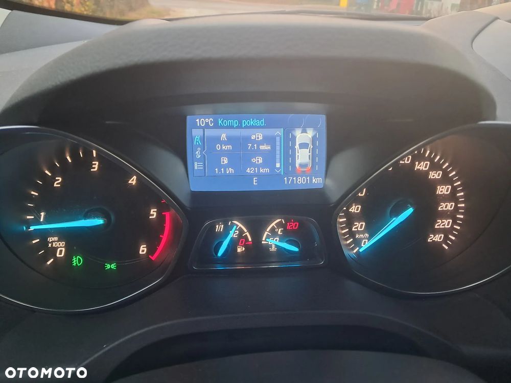 Ford Kuga 2.0 TDCi 2x4 Individual - 10