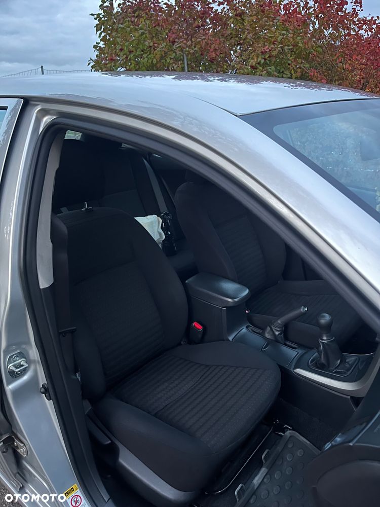 Toyota Corolla - 14