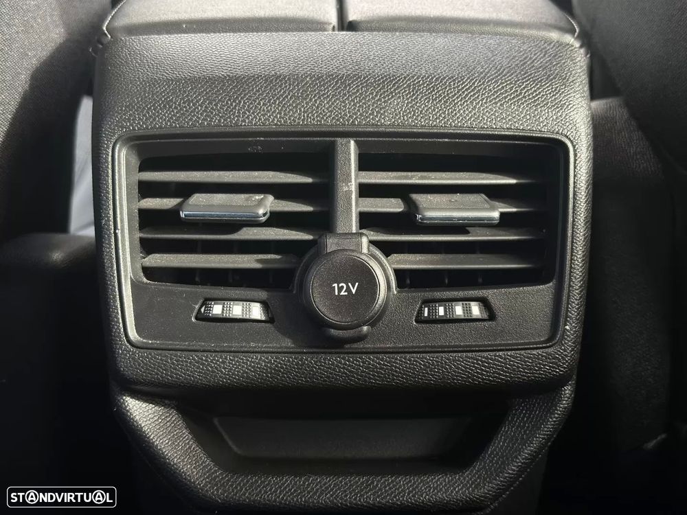 Peugeot 3008 PureTech 130 Stop & Start GPF EAT8 Allure - 29