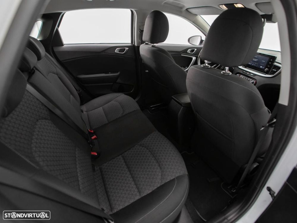 Kia Ceed 1.0 T-GDI Urban - 11