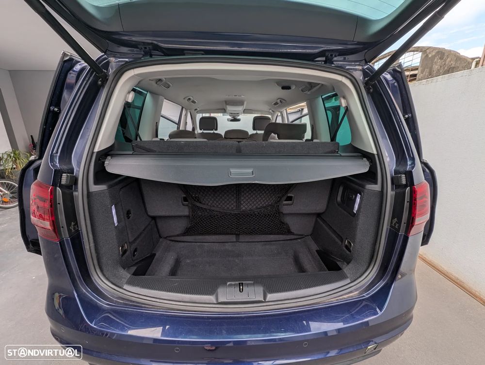 VW Sharan 2.0 TDI Confortline - 16