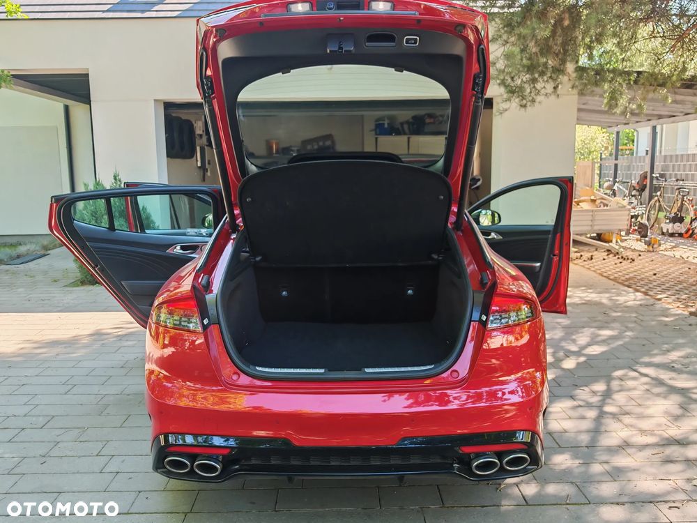 Kia Stinger 3.3 T-GDI V6 GT AWD - 23