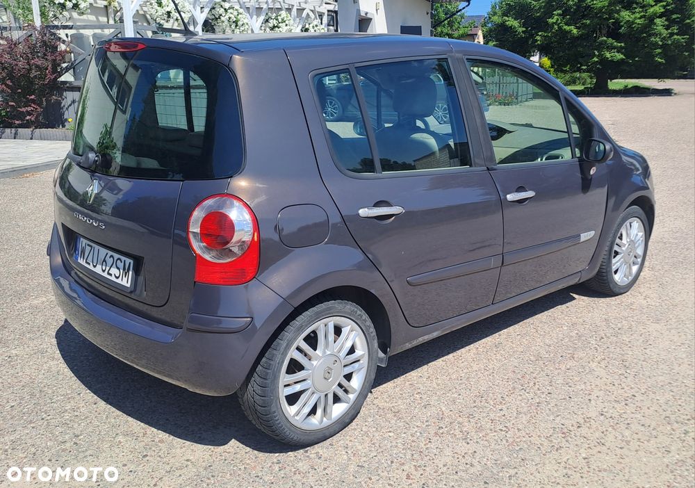 Renault Modus - 2