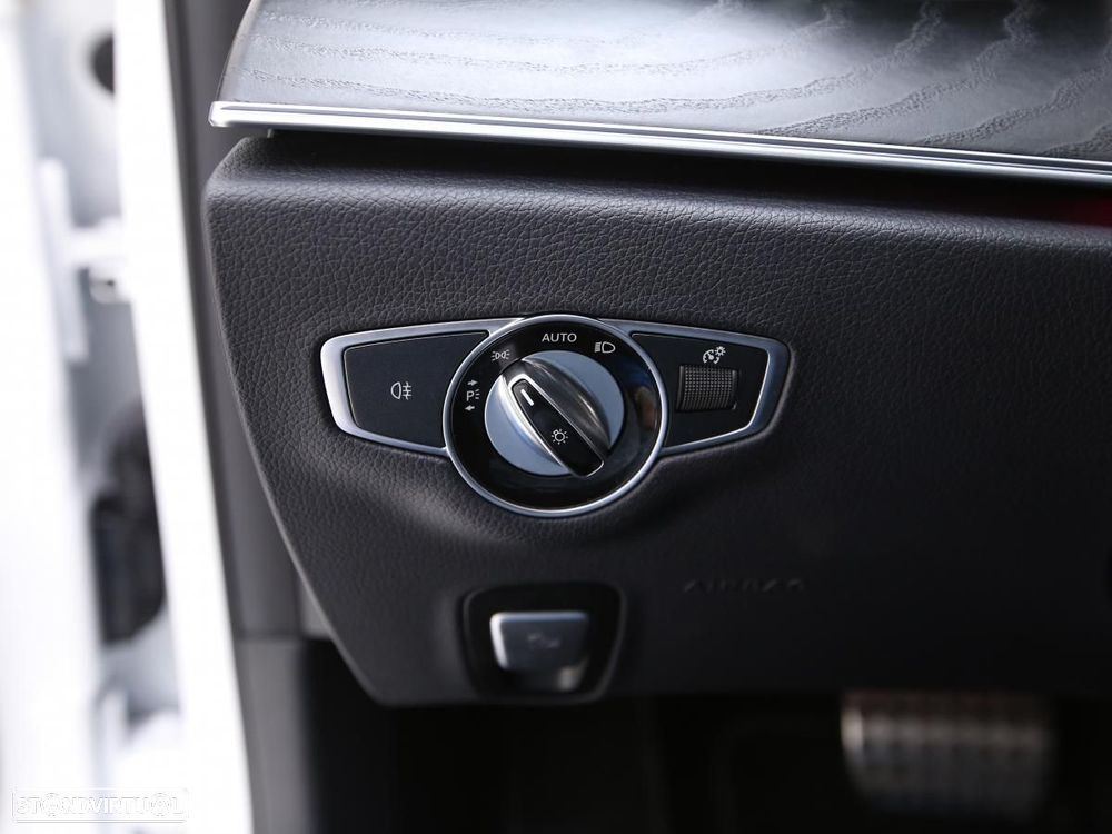 Mercedes-Benz E 300 de AMG Line - 15