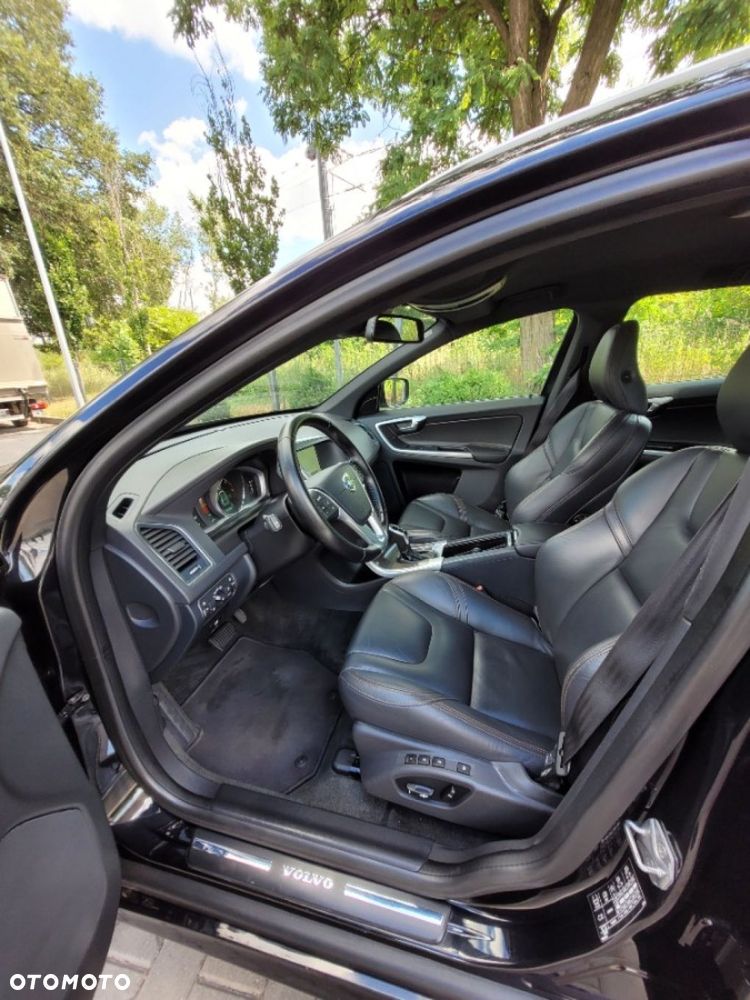 Volvo XC 60 D4 Drive-E Ocean Race - 13