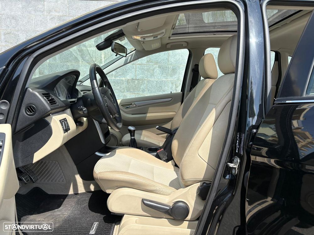 Mercedes-Benz B 170 Standard - 18