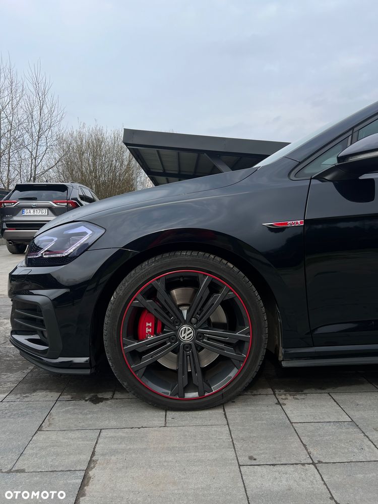 Volkswagen Golf GTI (BlueMotion Technology) DSG Performance - 4