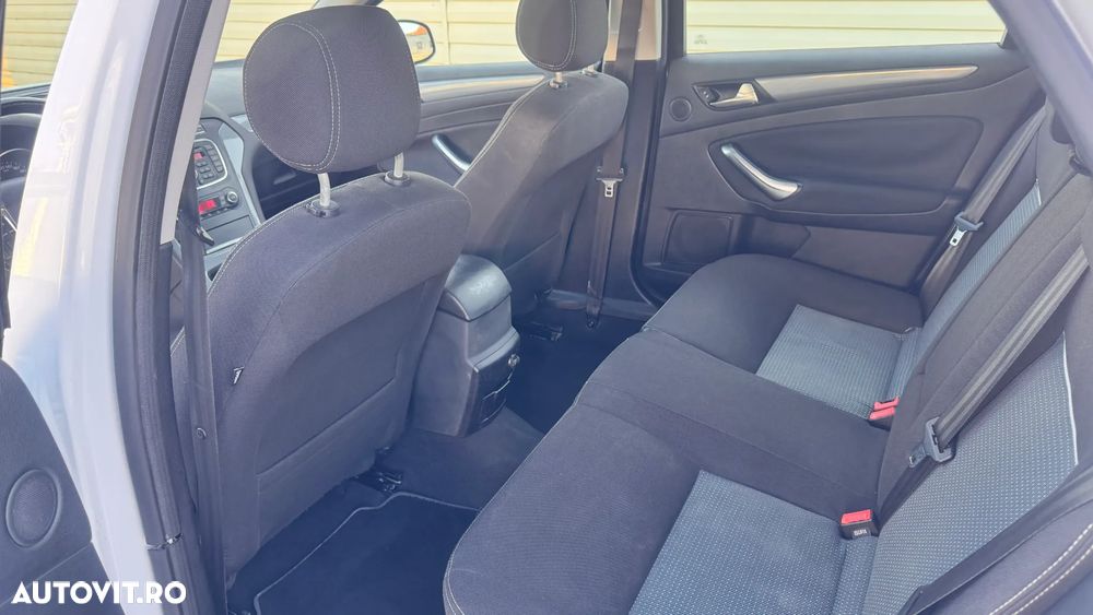 Ford Mondeo 1.6 SCTi EcoBoost Trend - 9