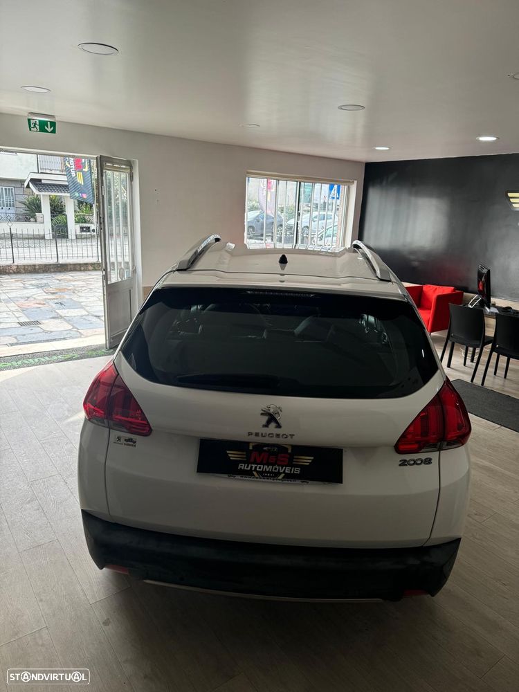 Peugeot 2008 PureTech 82 Allure - 9