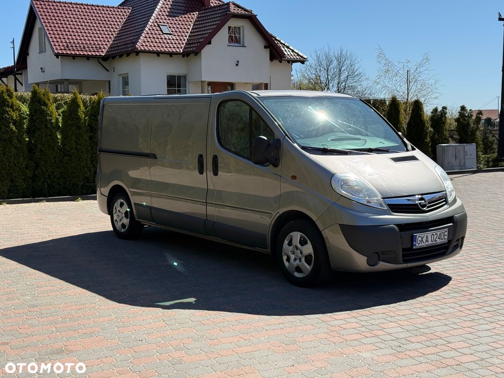 Opel Vivaro L2H1 2.9t - 2