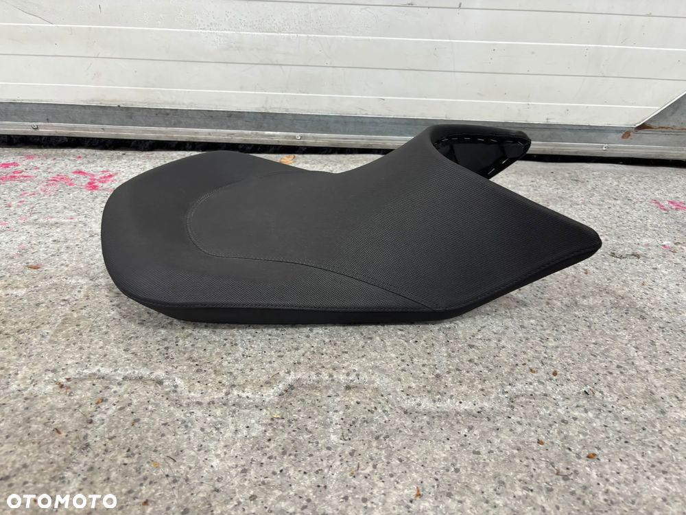 Przednie siedzenie kanapa KTM DUKE 690 (nr1438) - 1