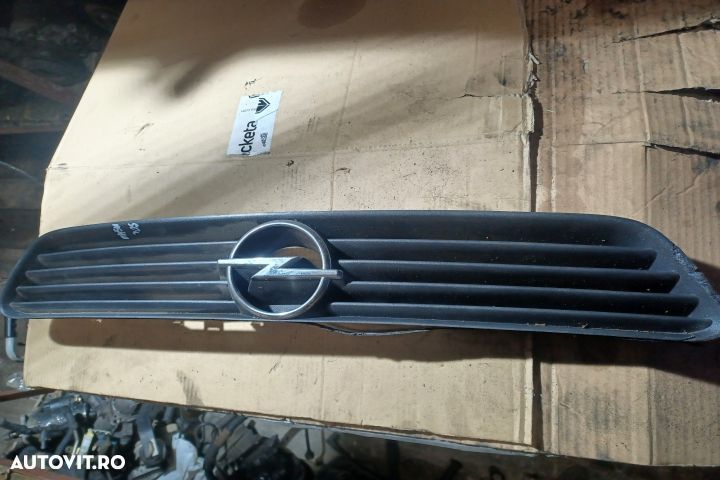 Grila bara fata centru Opel Astra G [1998 - 2009] Hatchback 5-usi 1.7 - 2