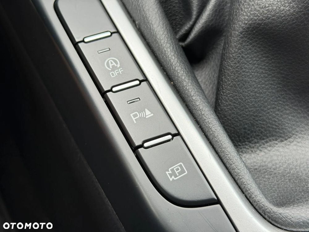 Kia Ceed 1.5 T-GDI M - 21
