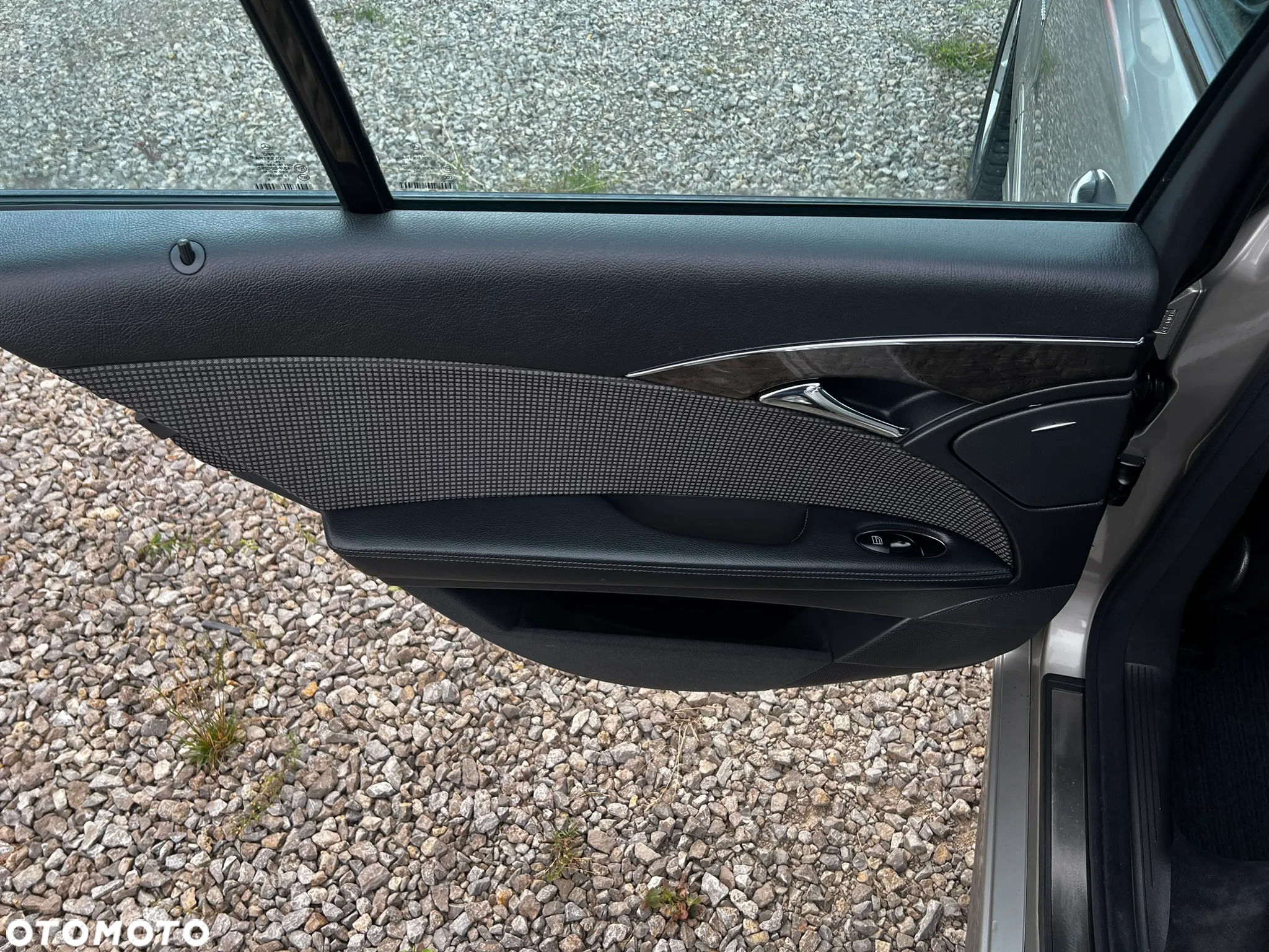 Mercedes-Benz Klasa E 200 T Kompressor Automatik Avantgarde - 28