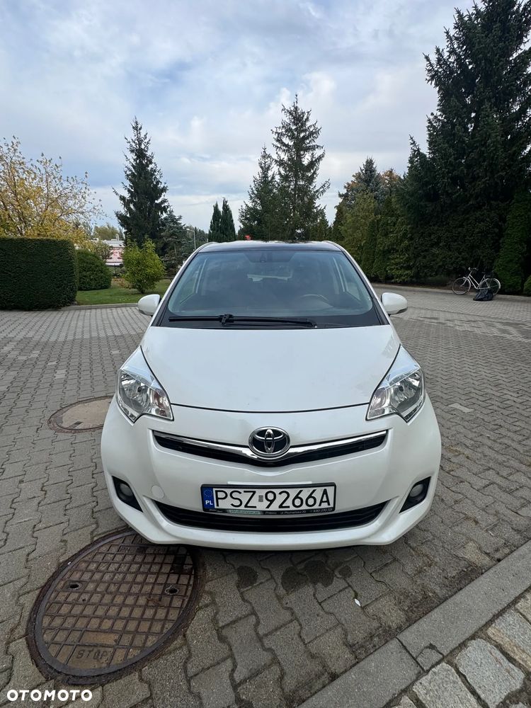 Toyota Verso S 1.4 D-4D Premium - 8