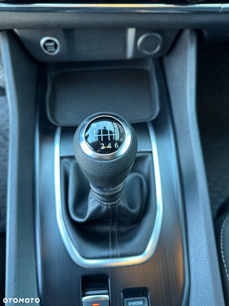 Nissan Qashqai 1.3 DIG-T Acenta - 19