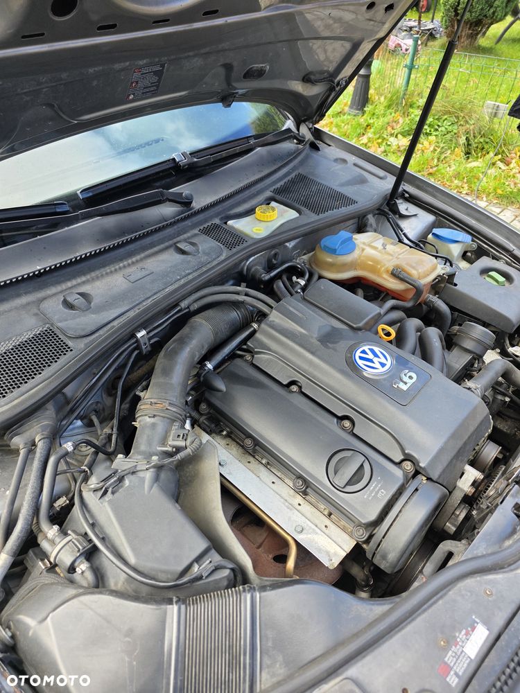 Volkswagen Passat - 14