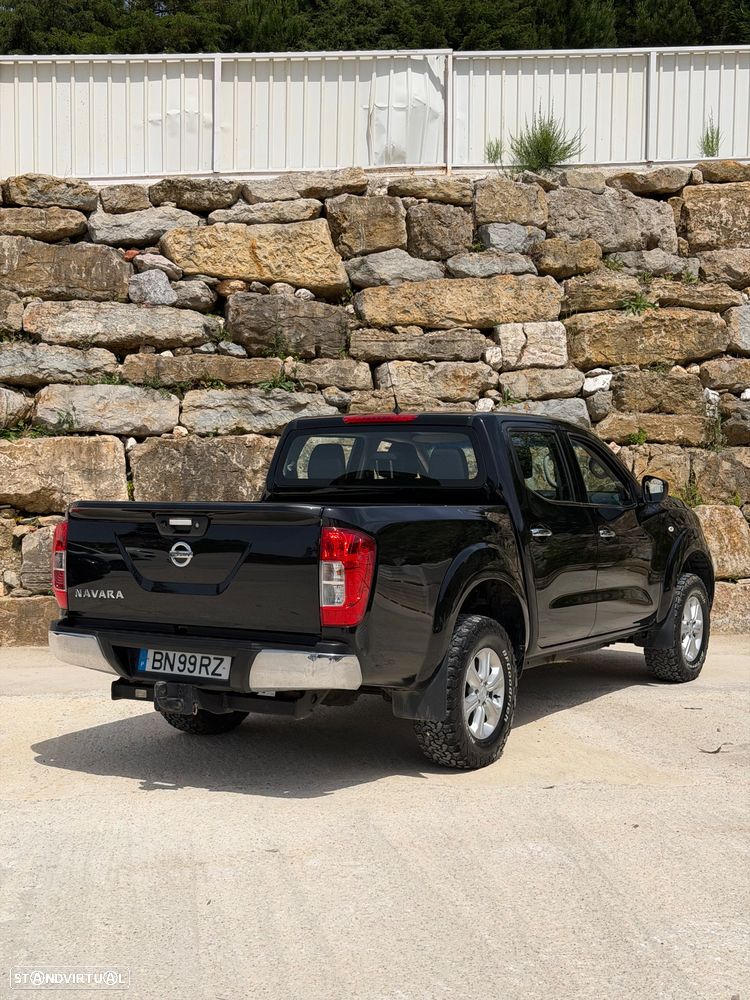Nissan Navara 2.3 dCi CD 4WD Tekna - 2