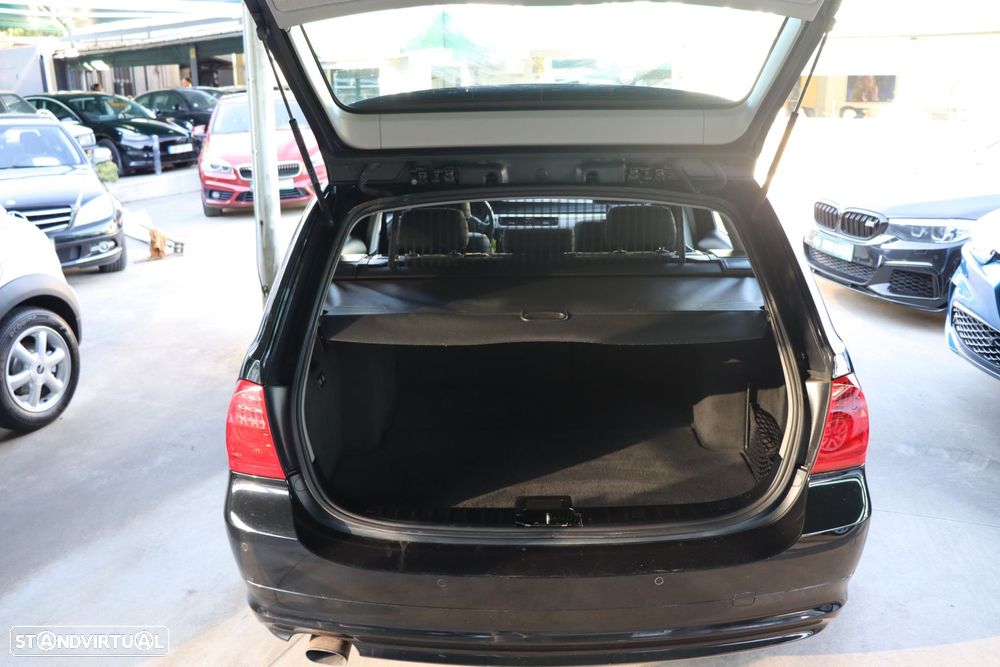 BMW 318 d Touring - 22